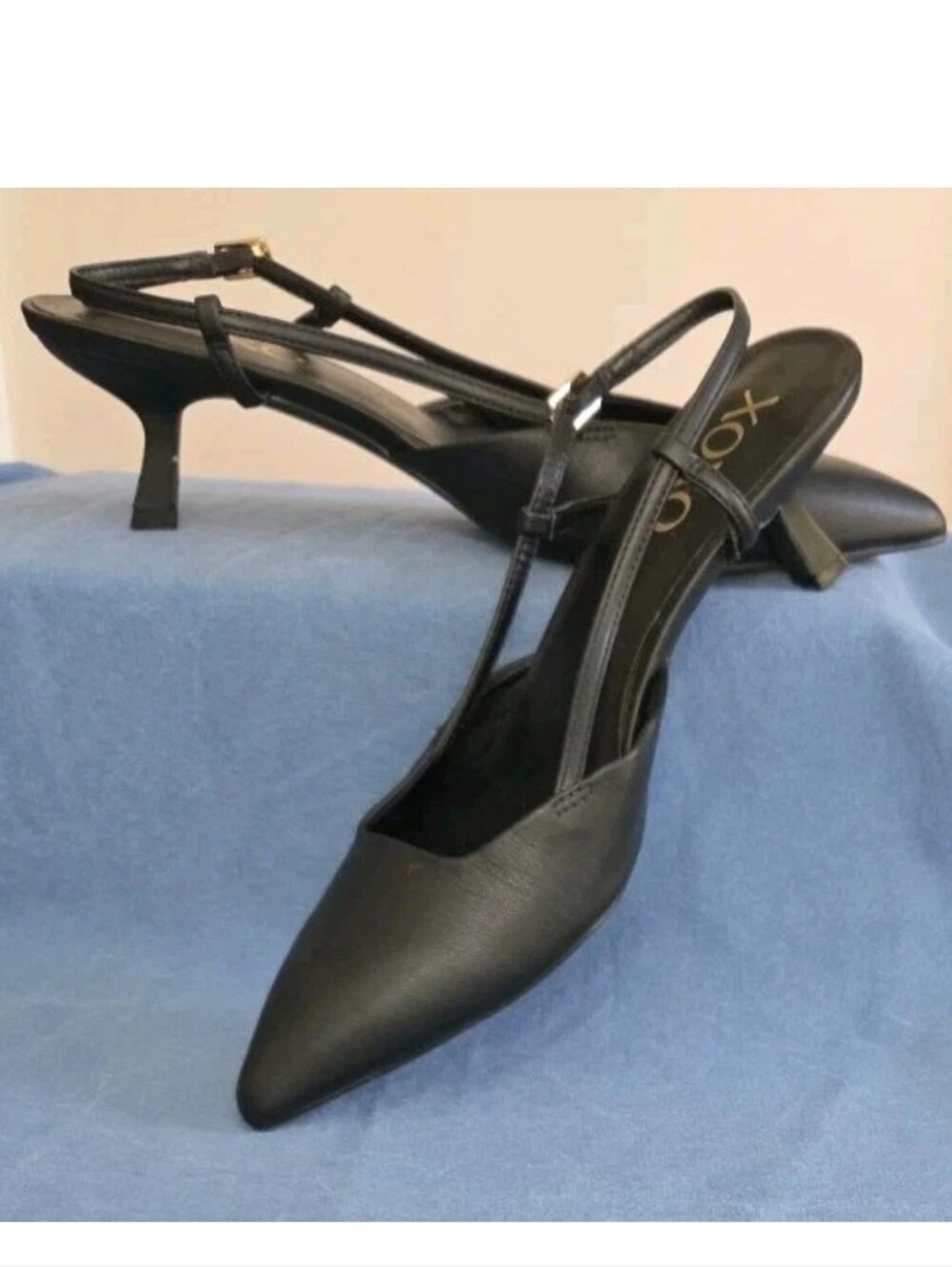 Black Slingback Pointed-Toe Kitten Heel Women's Pumps
